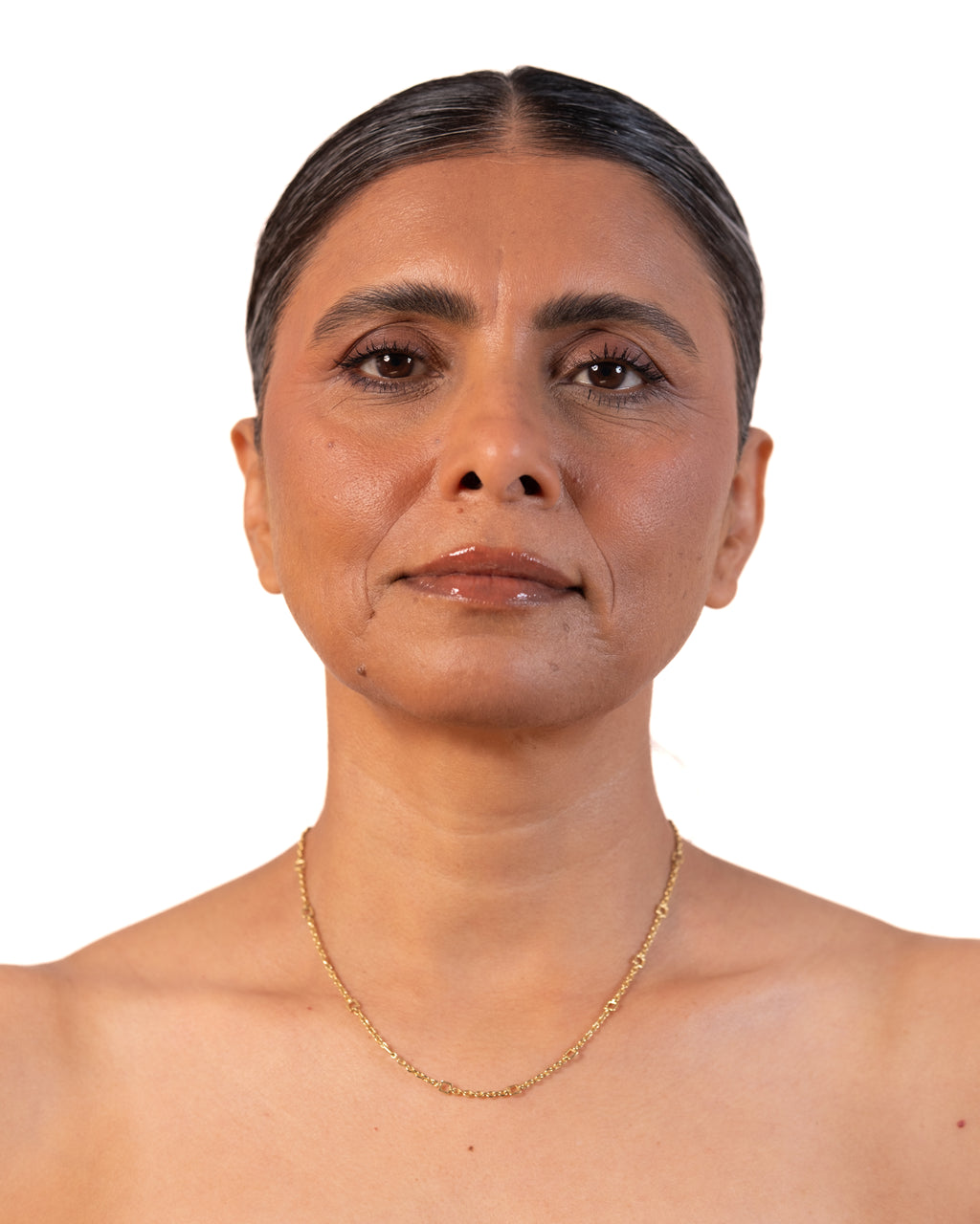 Close-up of the Tiny Linky Chain Square by MAISON MEGH showing small square-shaped links in silver metal.